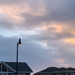 Meet your Posher, Simon